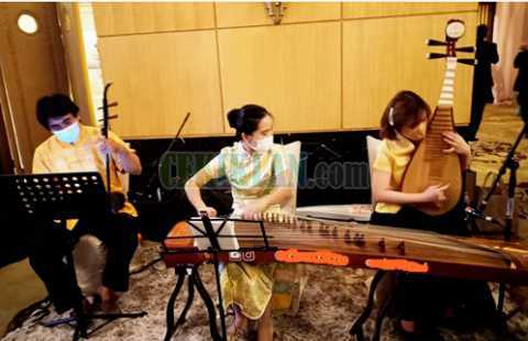 Grup Musik Guzheng Ci Lala