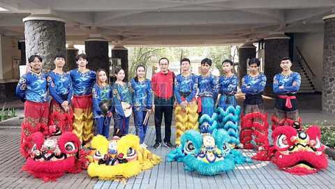 Grup Barongsai Yoe Kam Tjan