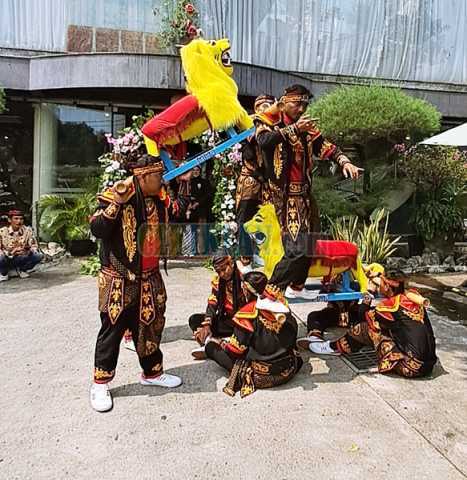 Sanggar Sisingaan Hari Rakasiwi