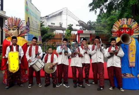 Tanjidor Ondel Ondel Bang Denis