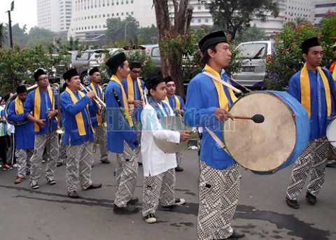 Tanjidor Ondel Ondel Bang Denis