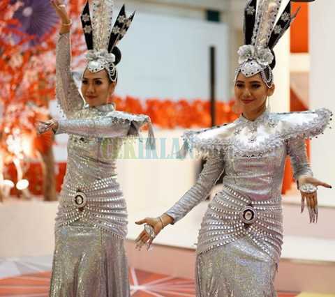 Tari 1000 Tangan Citra Studio